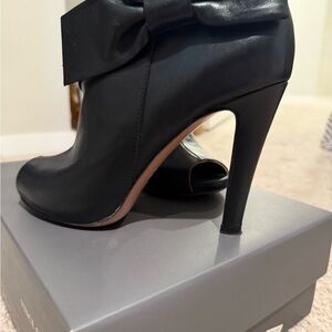 Vince Camuto Black Leather Ankle Booties